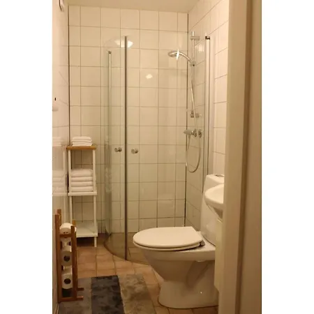 Central, Practical, Free Parking. Ls101 Bergen